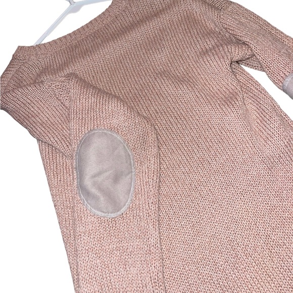 Pink knit sweater with elbow pads - Picture 2 of 5